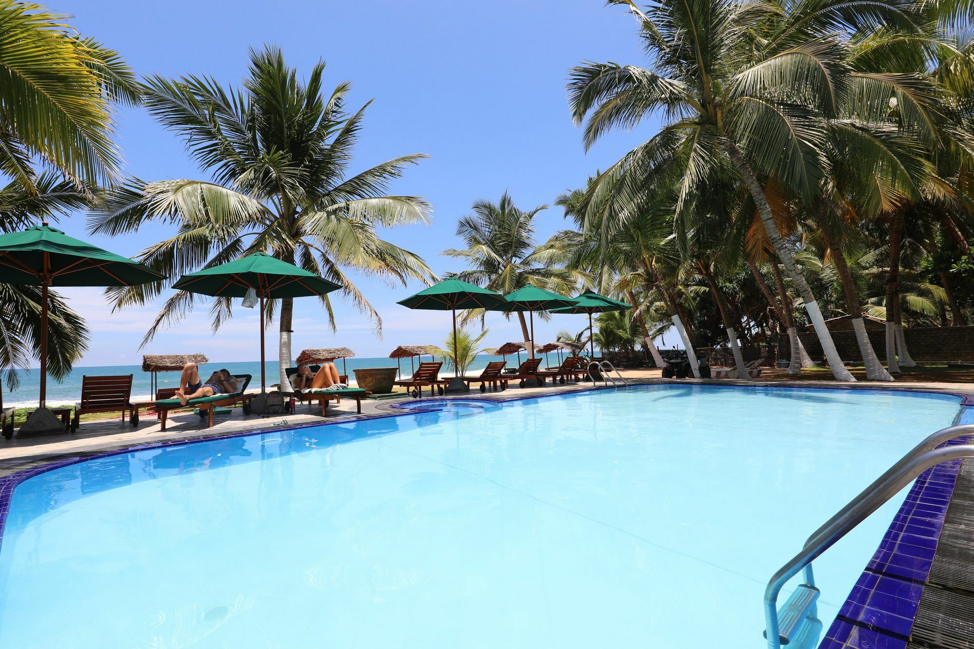 Joe'S Resort Bentota Exterior photo